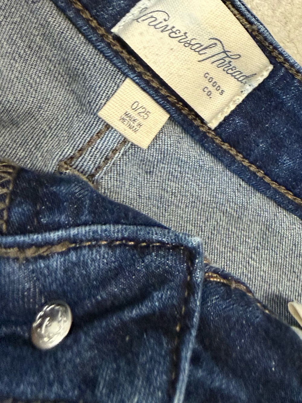 Universal Thread High Rise Midi Shorts - Picture 3 of 4